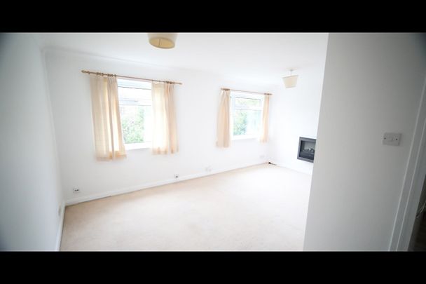 1 Bed Flat, Windlesham Gardens, BN1 - Photo 1