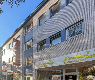 Modernisierte 2-Zimmerwohnung mit Balkon – Stilvolles und gepflegte... - Foto 2