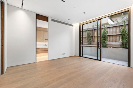 Exclusive Garden Residence in Boutique Toorak Development - Photo 3
