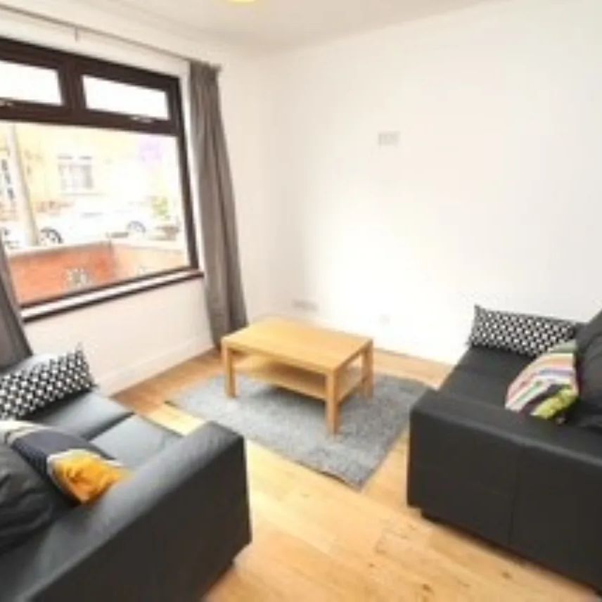 28 Sefton Park - Photo 1