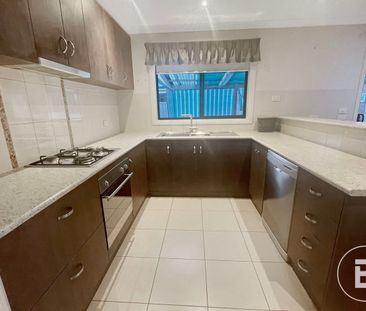 Charming Home in a Quiet Lane - Photo 5