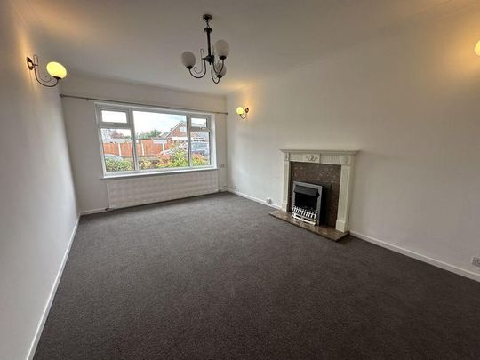 3 bedroom semi-detached bungalow to rent - Photo 1