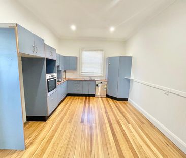 BEAUTIFUL 3 BEDROOM HOME ON BONARIUS - Photo 4