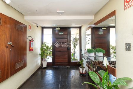 Apartamento com 2 quartos e 57m² para alugar em Cristal, Porto Alegre. - Photo 5