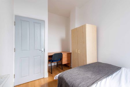 Room in a Shared House, Noel St, NG7 - Photo 5