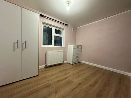 2 Bed Flat, Timberwharf Road, N16 - Photo 3