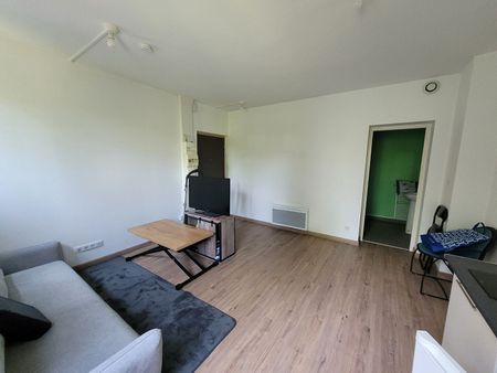 Location Appartement 1 pièce 22m² - Photo 2