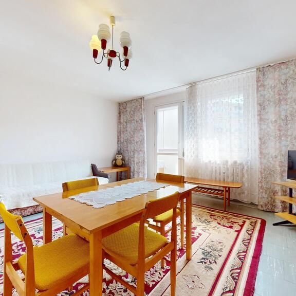 Rozkładowe mieszkanie w niskim bloku - Photo 1