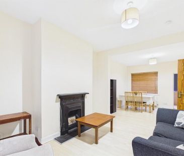 32 Hollycroft Avenue, Belfast, BT5 5JE - Photo 1