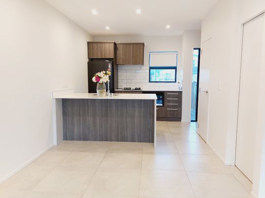 Lock and Leave Living in Flat Bush - Photo 1