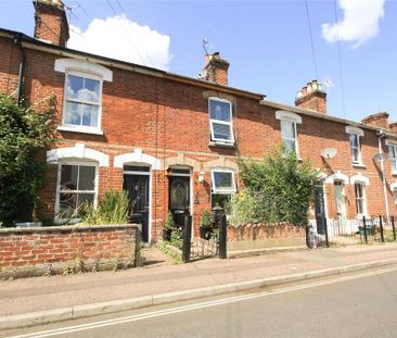 2 bedroom terraced house to rent - Photo 2