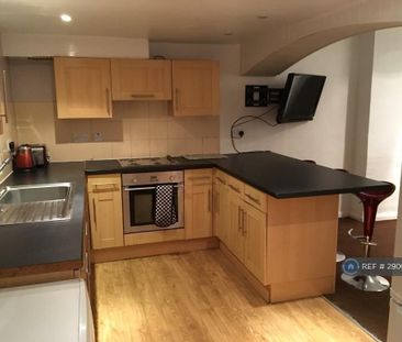 1 bedroom in a house share to rent - Photo 1