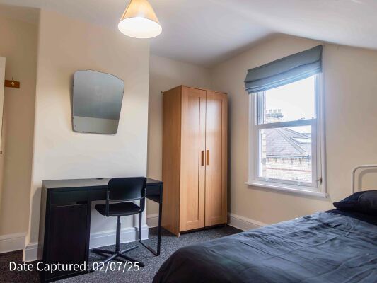 Room 9, 38 Heslington Road - Photo 1