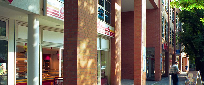 4-Zimmer Wohnung, Doppelparker-Anmietung(Tiefgarage) möglich für 60,00(monatlich). - Foto 1