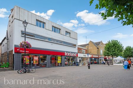 High Street, Staines-Upon-Thames - Photo 4