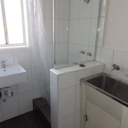 1/2 Anderson Street, Ascot Vale VIC 3032 - Photo 4