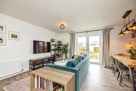 4 bedroom terraced house to rent - Photo 2