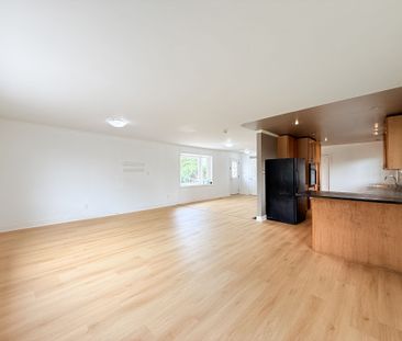 For Lease - 9456 Eighth Line, Halton Hills, Ontario - Photo 1