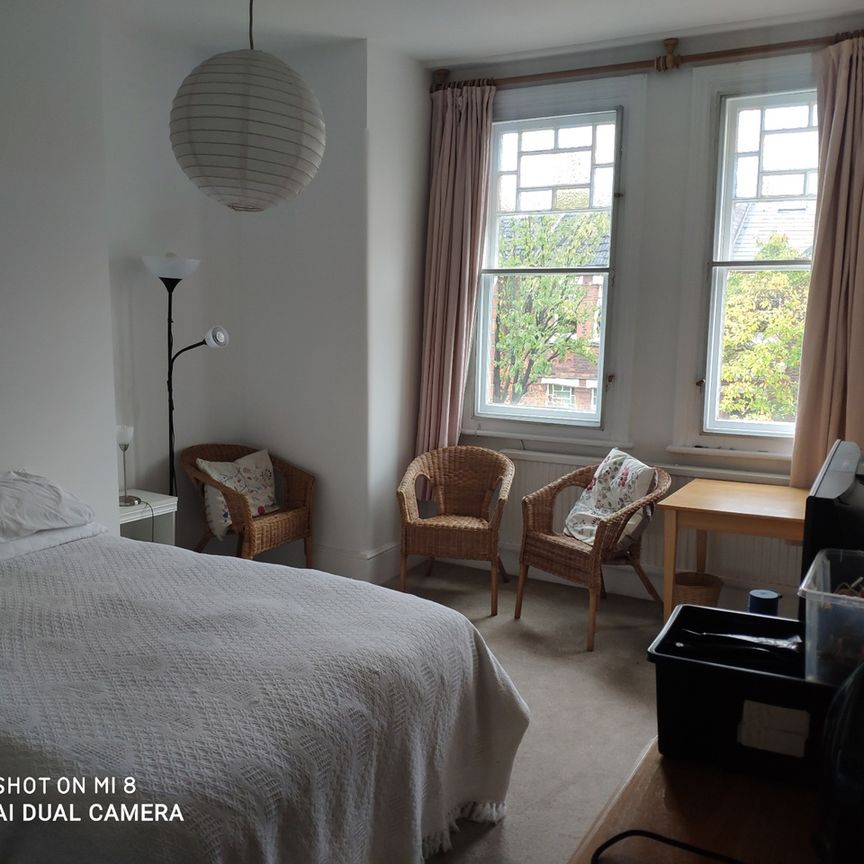 Room in a Shared House, Tytherton Road, N19 - Photo 1