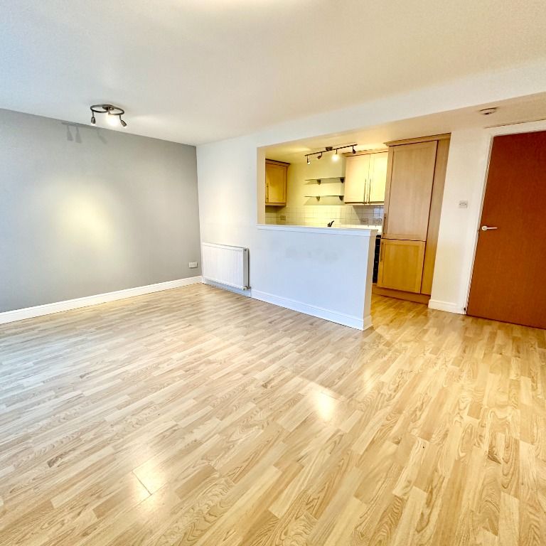 Maryhill Road, Maryhill, Glasgow, G20 7TB - Photo 1