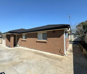 Modern&comma; Three Bedroom Granny Flat&excl;&excl; - Photo 6