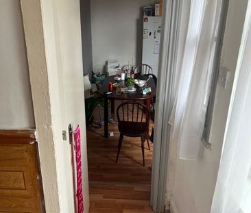 3 Bed Flat, Woodsley Road, LS3 - Photo 2