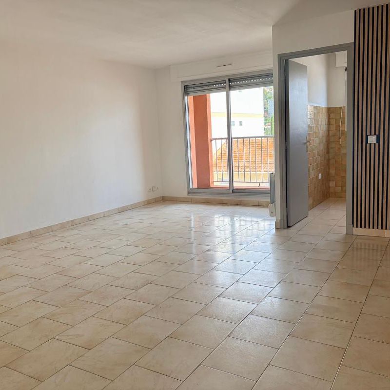 Location Appartement 2 pièces 50m² CAGNES SUR MER 06800 - Photo 1