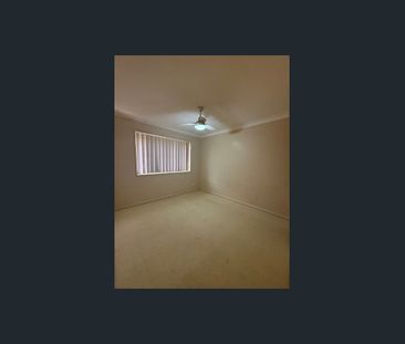 Charming Family Home for Lease in Collingwood Park - Photo 4