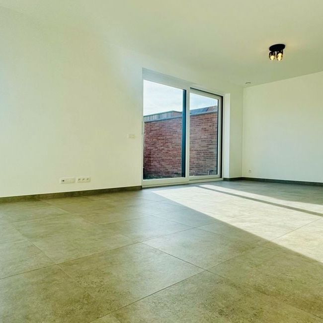 Woning te huur in Izegem voor € 1.300 met 3 slaapkamers - Photo 1