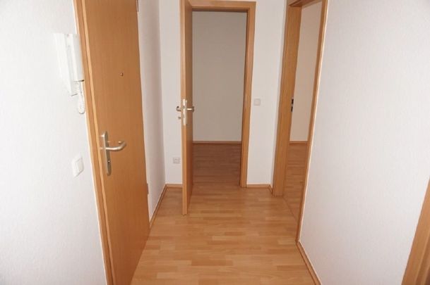 Willkommen in Pirna - Helle 2-Zimmerwohnung mitten im Zentrum zu vermieten - Photo 1