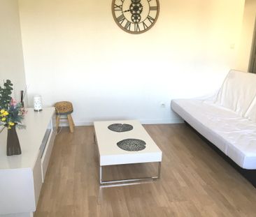 Location Appartement 2 pièces 50m² GENISSIEUX 26750 - Photo 1