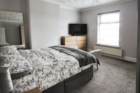 2 bedroom terraced house to rent - Photo 4