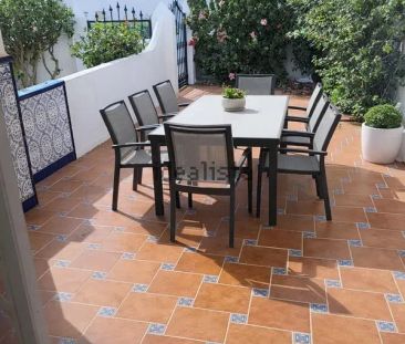 Alquiler de chalet adosado en Chilches s/n - Photo 1