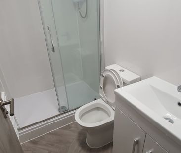 Flat 2, 19 Mundy Place, Cathays, Cardiff, CF24 4BZ - Photo 6