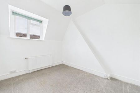 3 bedroom apartment to rent - Photo 2