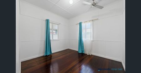 Newly Refreshed Family Home in Sought-After Murarrie - Photo 3