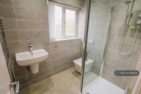 1 bedroom semi-detached house to rent - Photo 4