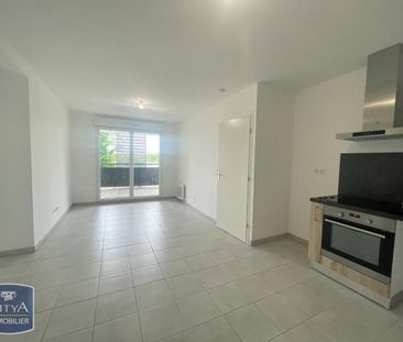 Location Appartement 3 pièces 53m² MONTFAVET 84140 - Photo 1