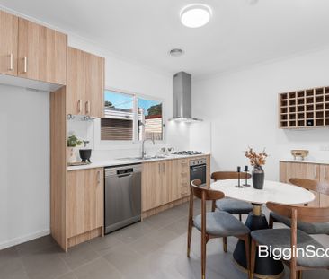 Spacious Family Home in a Prime Boronia Location - Photo 4