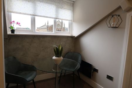 Cheap Street - Photo 2