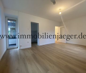 Bramfeld bei OTTO - Hochhaus im 1.OG - Neu renoviertes 1-Zimmer-Apartement mit Balkon - ab sofort - Photo 6