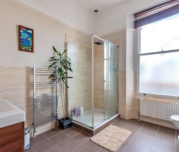 3 bedroom flat to rent - Photo 1