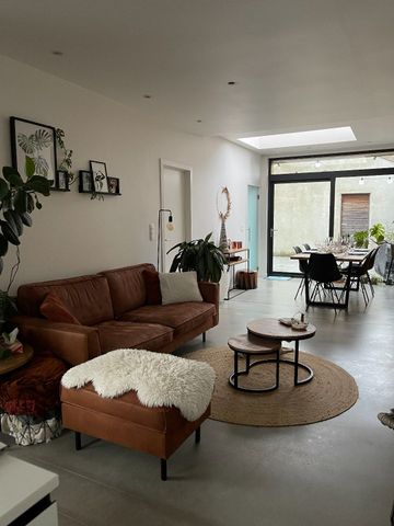 Woning te huur met 3 slpks en binnenkoer te Halle - Photo 2