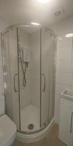 Studio Flat, Oxford Road, RG30 - Photo 4