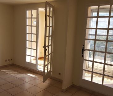 Location Appartement 1 pièce 28m² - Photo 3