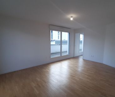 location Appartement T4 DE 79.9m² À MASSY - Photo 4