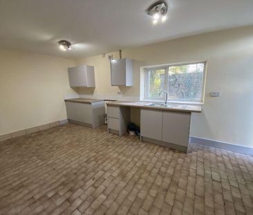 2 bedroom cottage to rent - Photo 2