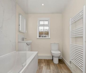 3 bedroom detached bungalow to rent - Photo 5