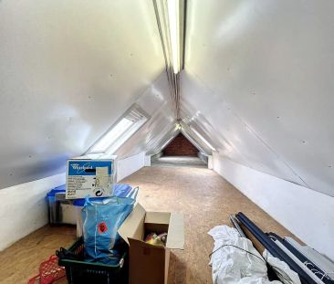 Centraal gelegen appartement met garage - Photo 2