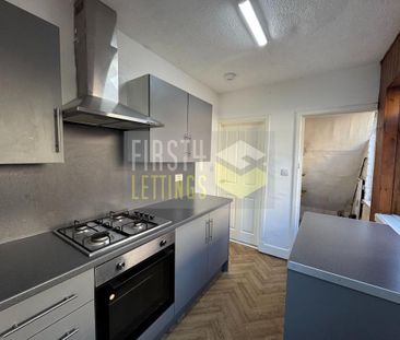 3 bedroom semi-detached house to rent - Photo 3